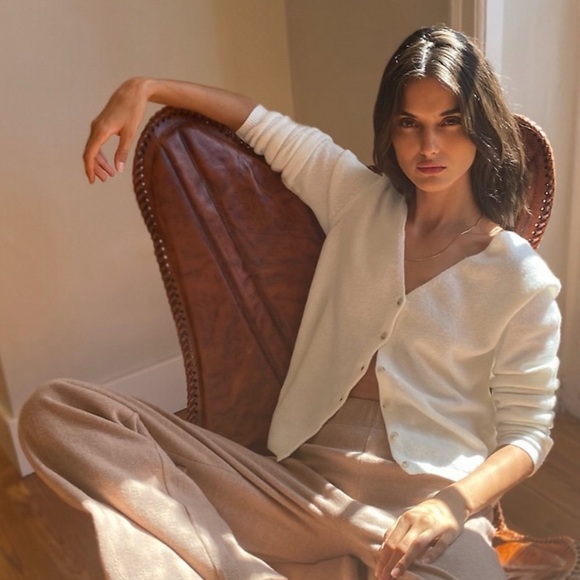 Aritzia Sweaters - The Group by Babaton Lounge Cardigan size XXS